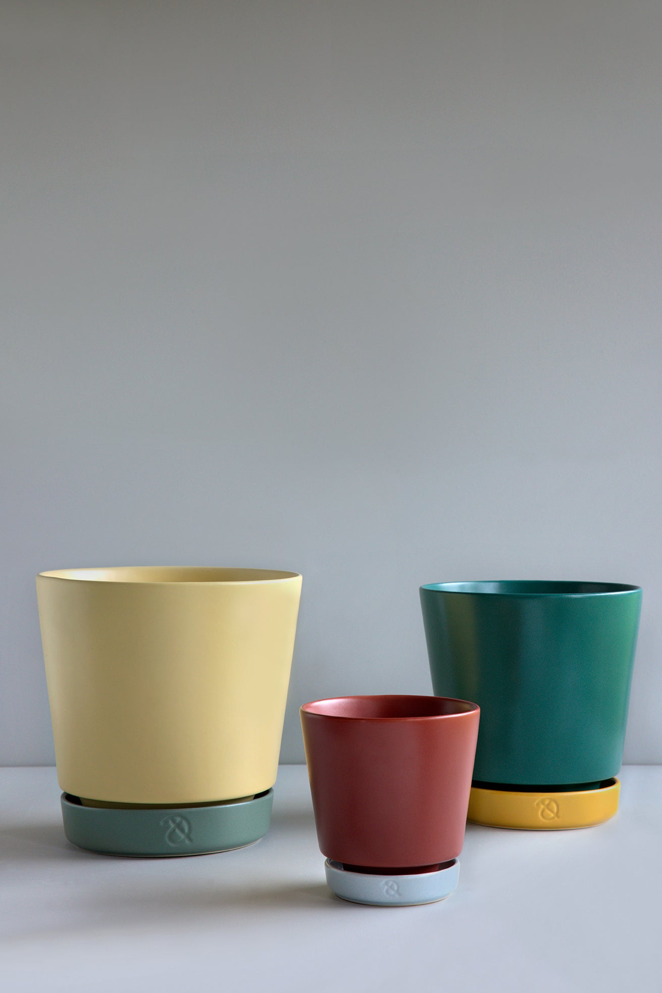 Clay Play Stoneware Flower Pot Ø14 H14 - Pale Pineapple