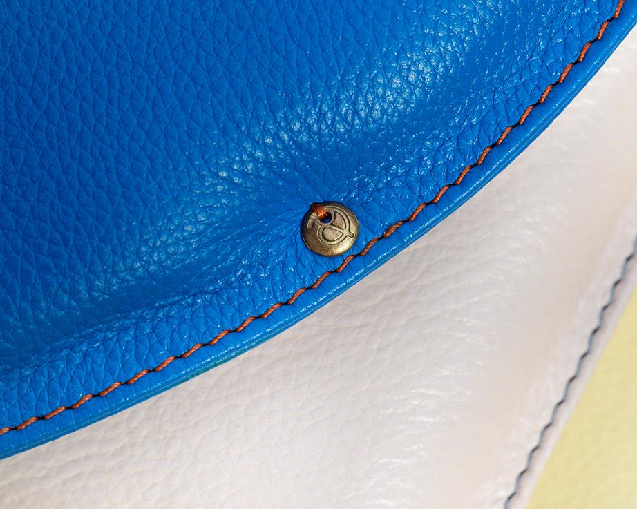 Leather Seat (Cushion) detail 