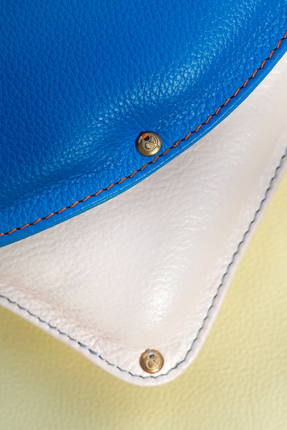 Round my Petite - Leather Seat - Almost Black